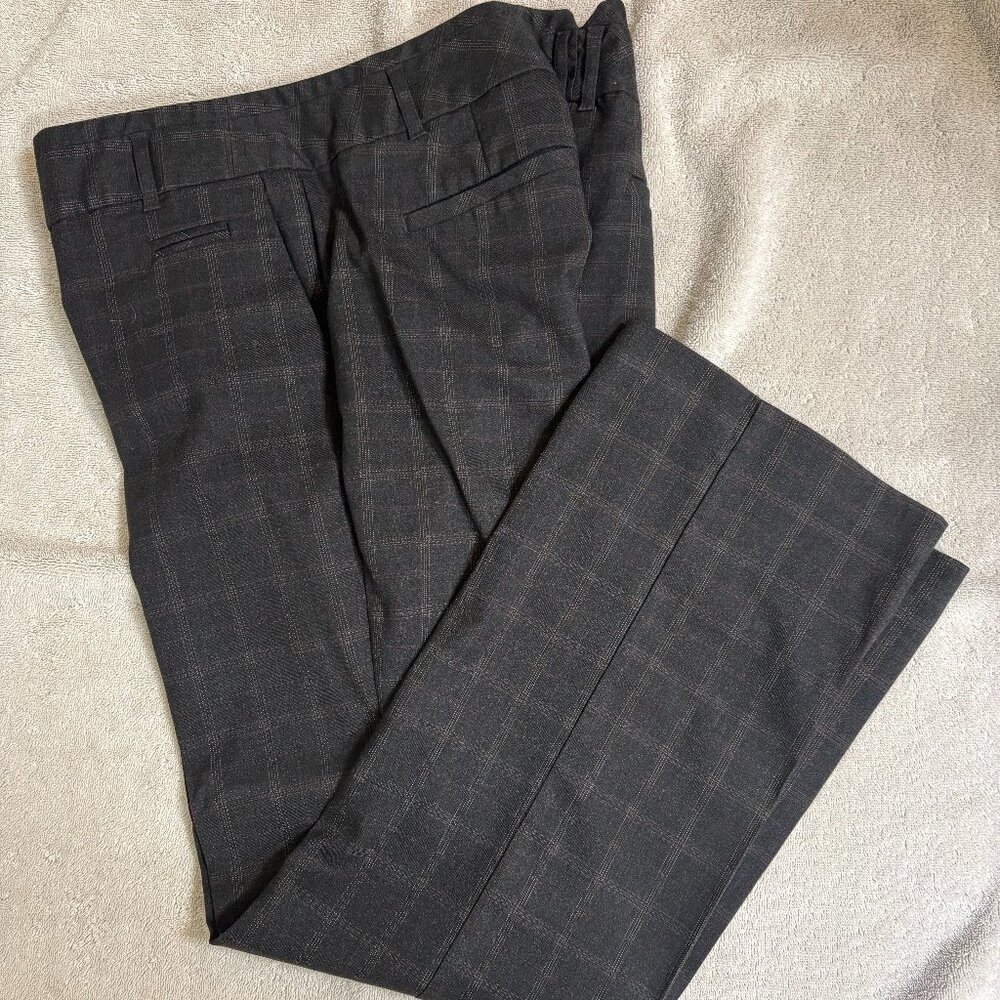 Van Heusen Women's Dress Pants Size 14